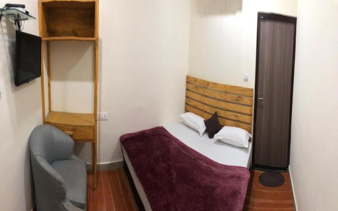 Madpackers Agra Hostel Agra  Εξωτερικό φωτογραφία