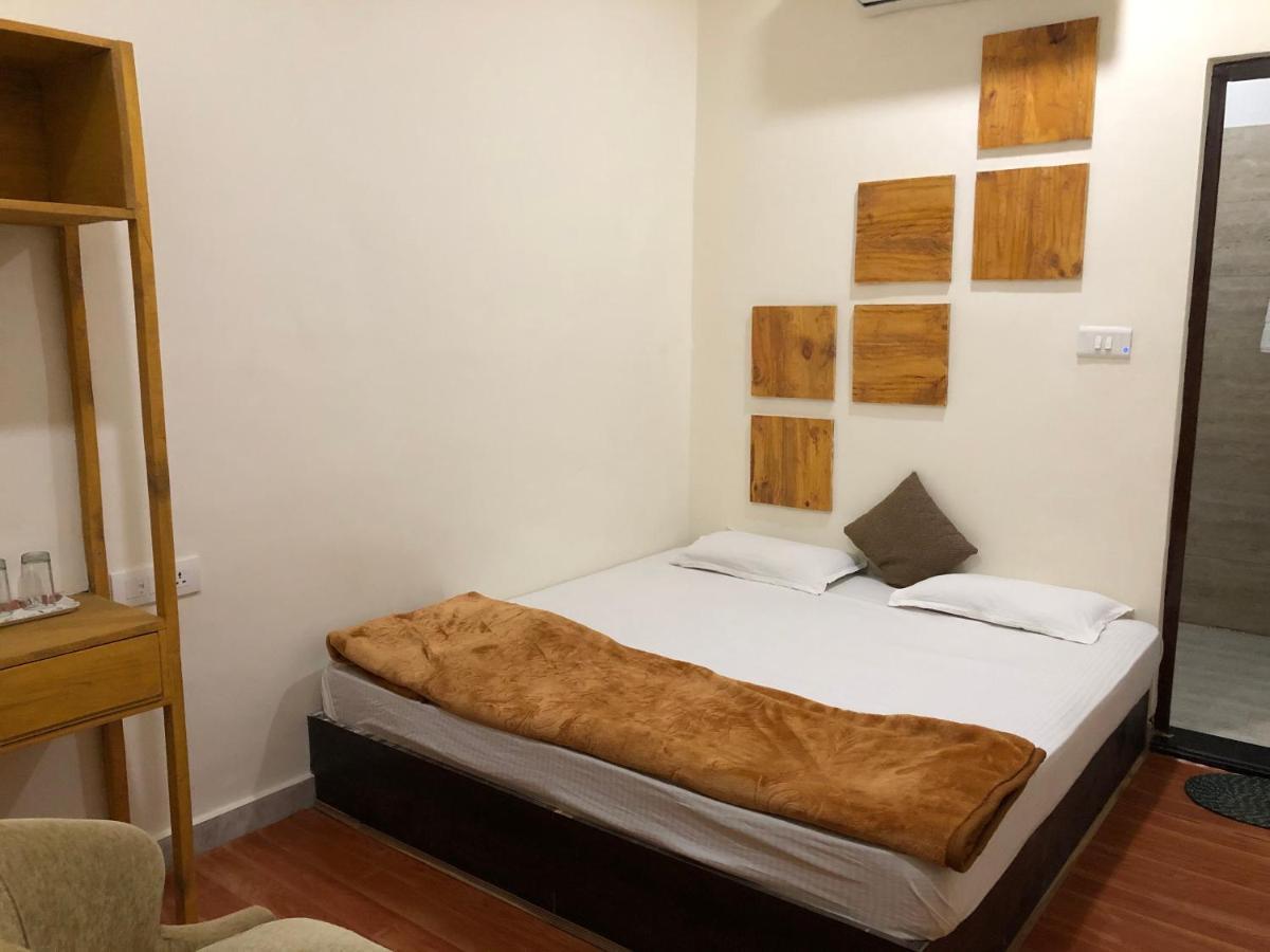 Madpackers Agra Hostel Agra  Εξωτερικό φωτογραφία